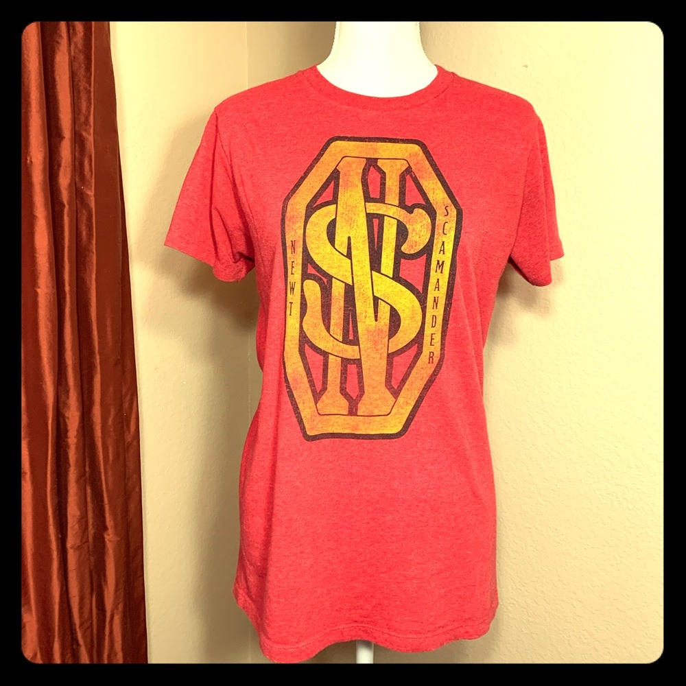 ATTENTION Fantastic Beasts fans! Tee